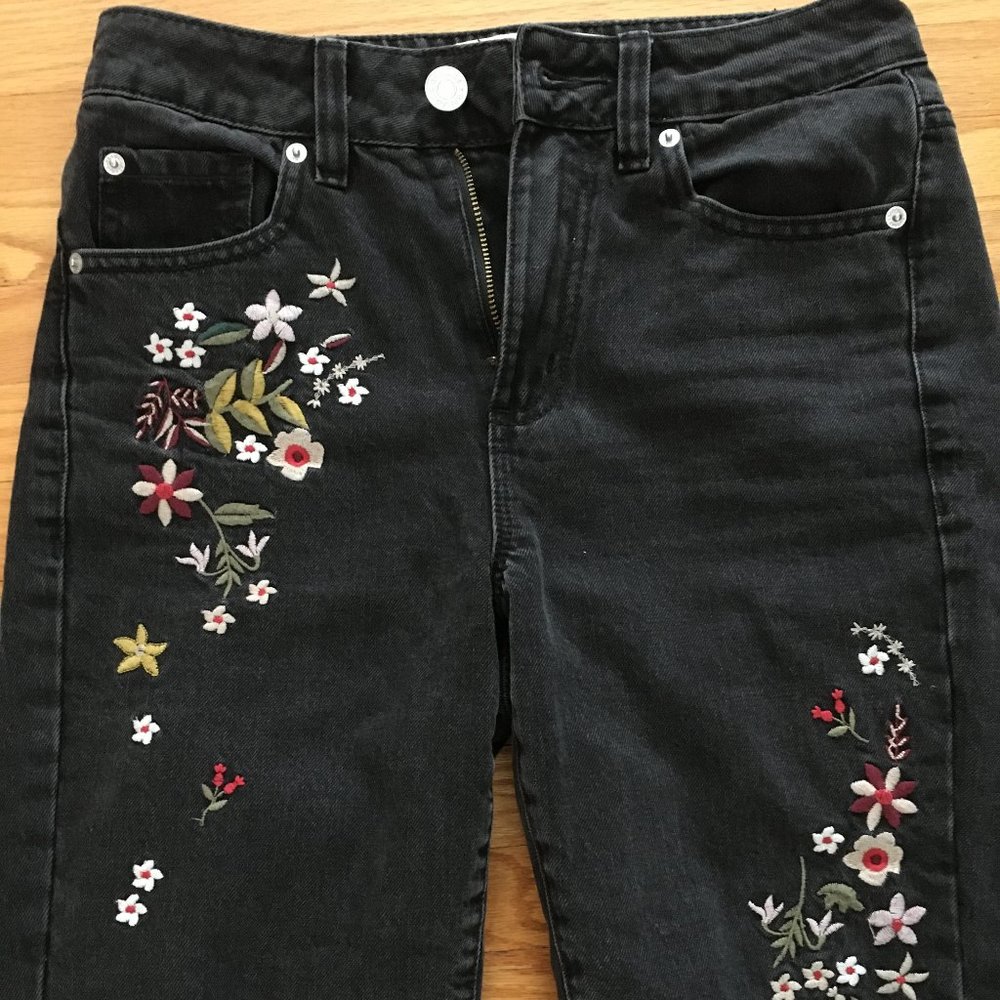 Garage Flower Print Washed Black Mom Jeans